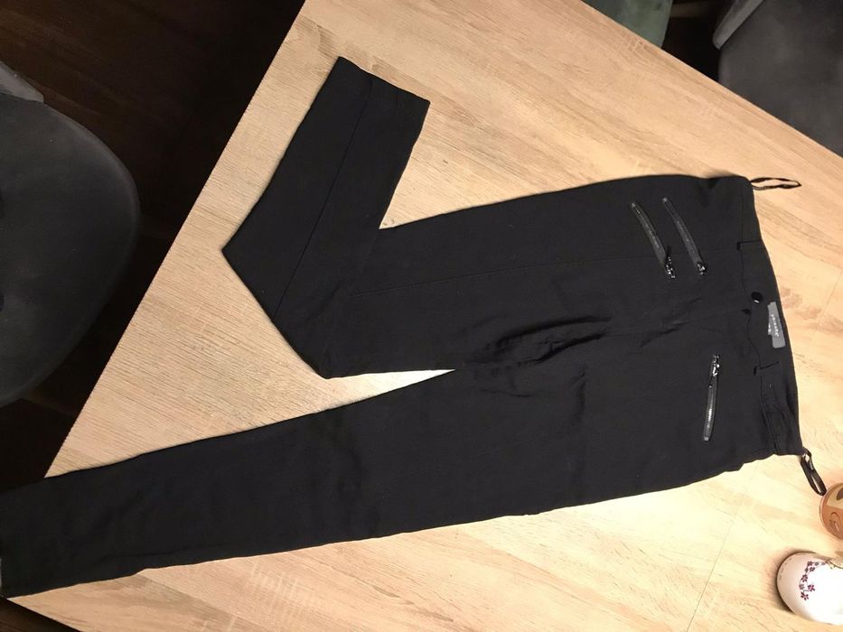 Modne, oryginalne spodnie Primark, rozm. 38