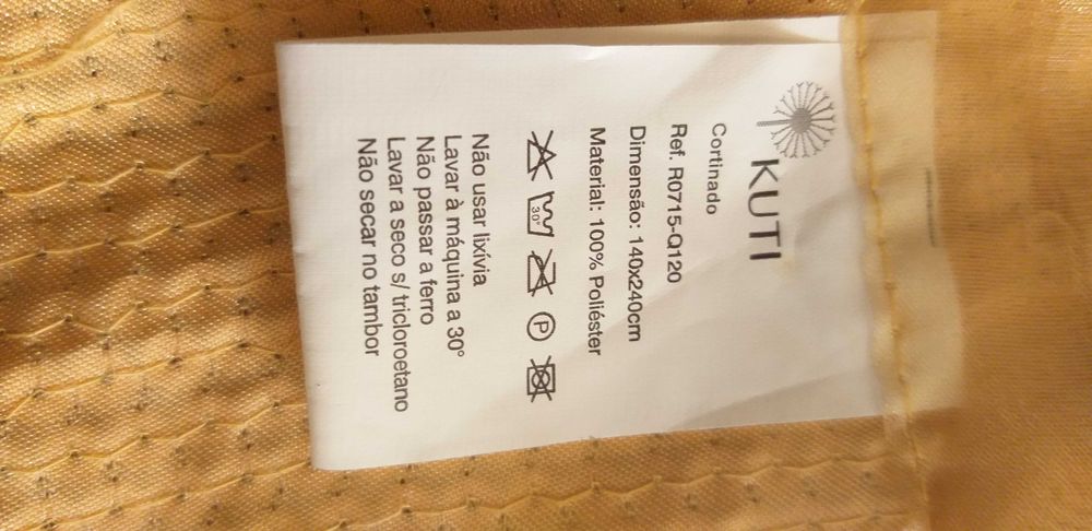 Cortina dourada 240X140cm NOVA