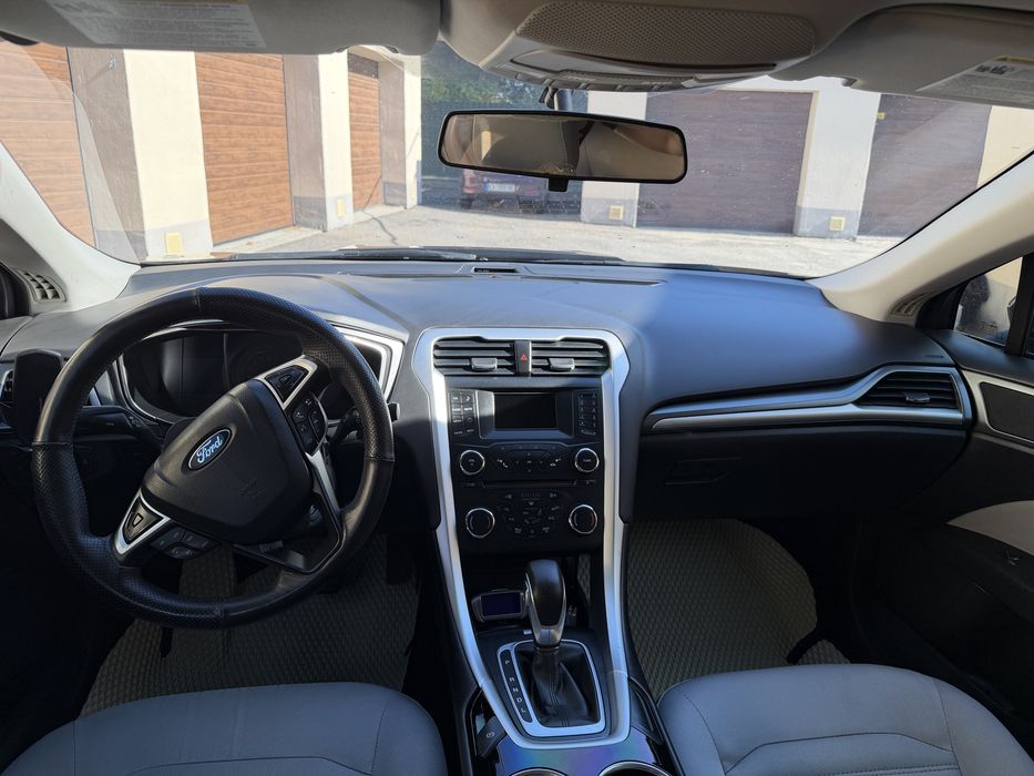 Ford Fusion 2013 рік гібрид/hybrid