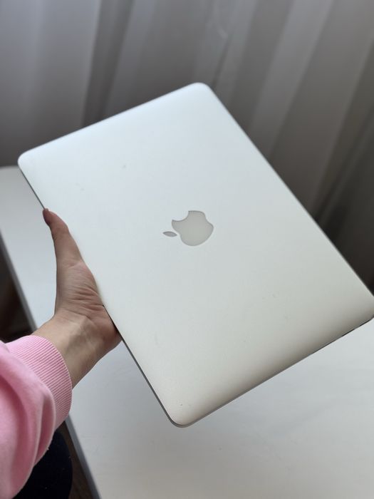 Макбук MacBook Pro 13” Retina (Late 2013) | i5 / 8GB / SSD