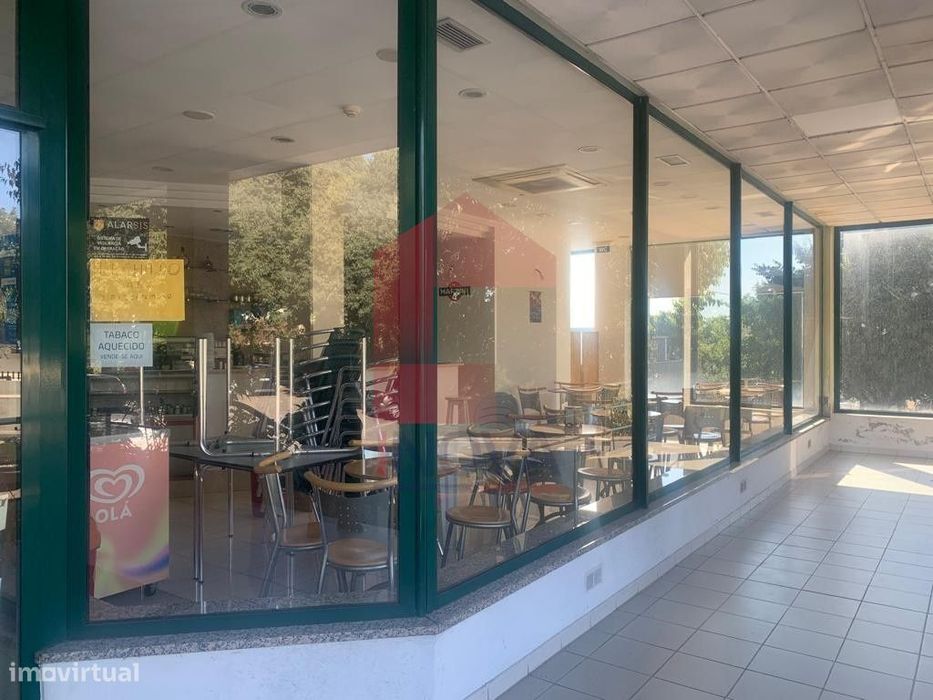 Loja com café em Real, Braga