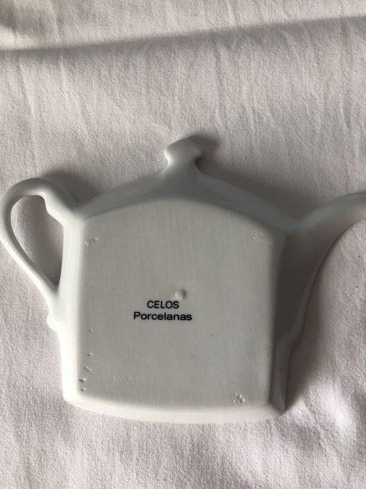 Pratinhos para colocar o saquinho do cha