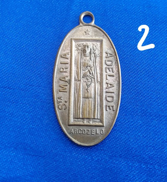 17226#Medalha religiosa Santa Maria Adelaide em Arcozelo V N de Gaia
