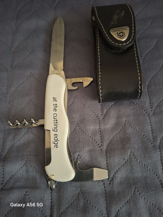 Duży Victorinox w etui + Solingen