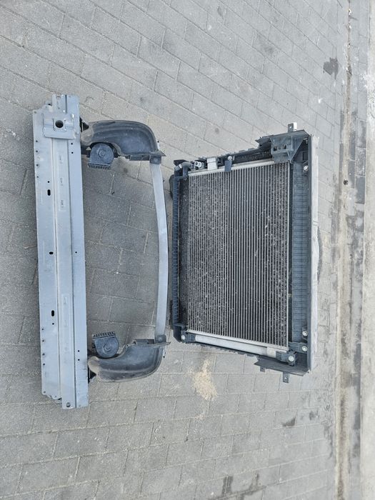 Belka chlodnice wentylator Jaguar F-Pace 2.0D