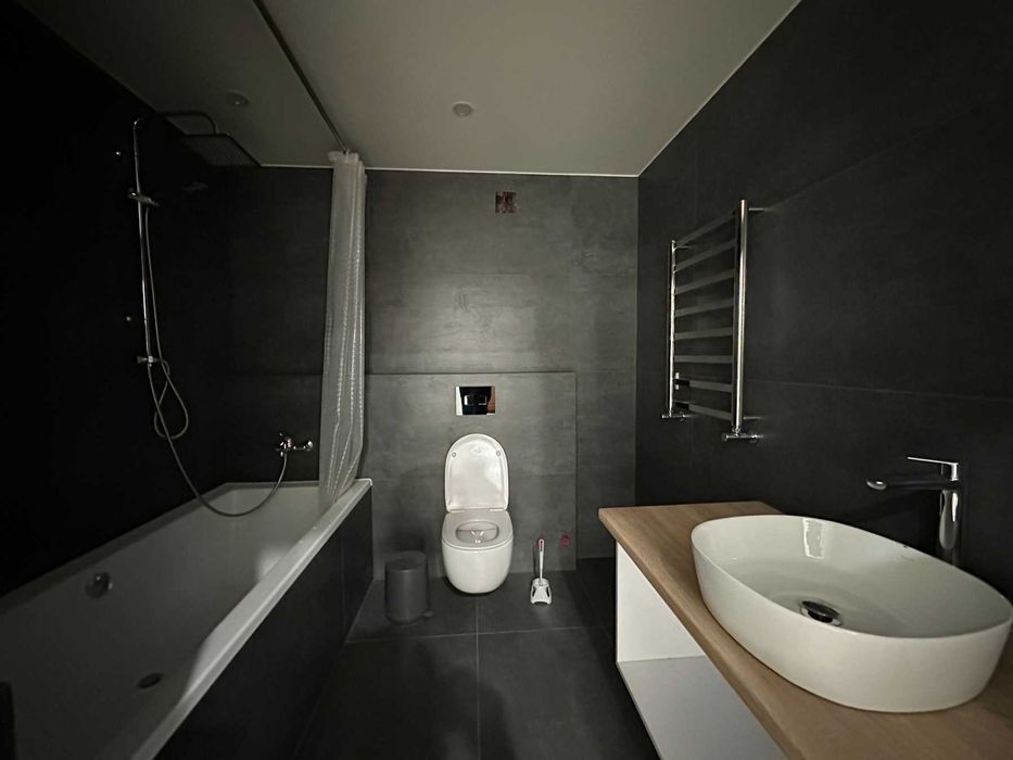 Велика 3 кімнатна квартира ЖК Веселка Річкова