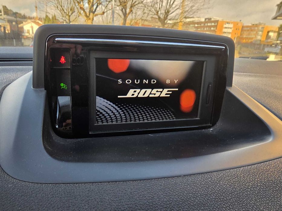 Renault Megane Coupe 16 DCI Bose