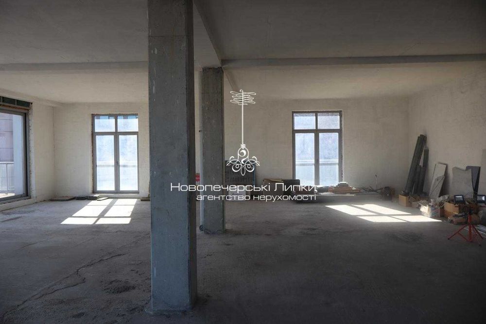 Продаж унікального пентхаусу без рем. вул. Ломаківська  508м2 Печерськ