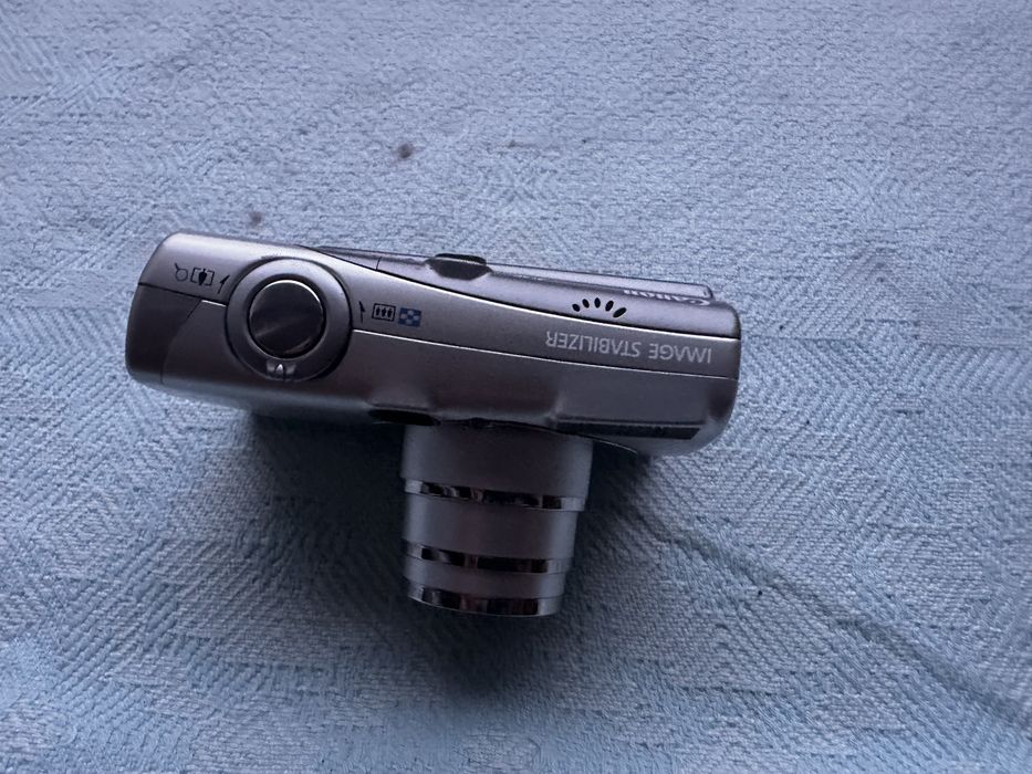 Компактний фотоапарат Canon – готовий до роботи!