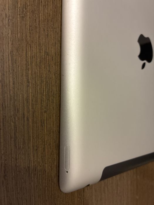Ipad 3a geração com Wi-Fi e 4G