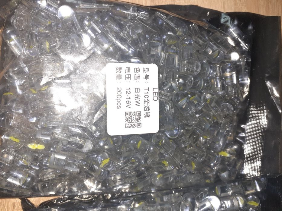 LED лампа  . T10 W5W 5