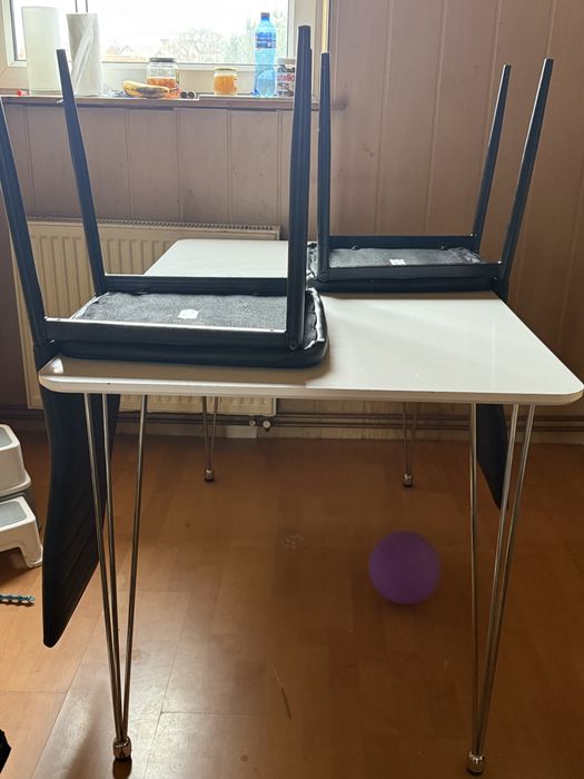 Sprzedam stol + 2 krzesla