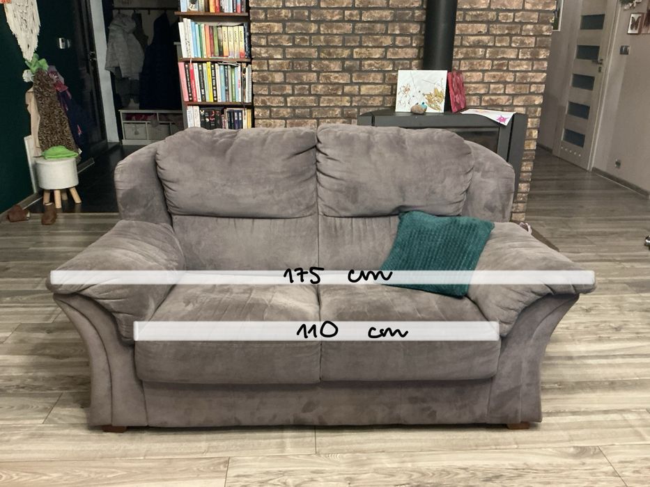 Szary komplet wypoczynkowy