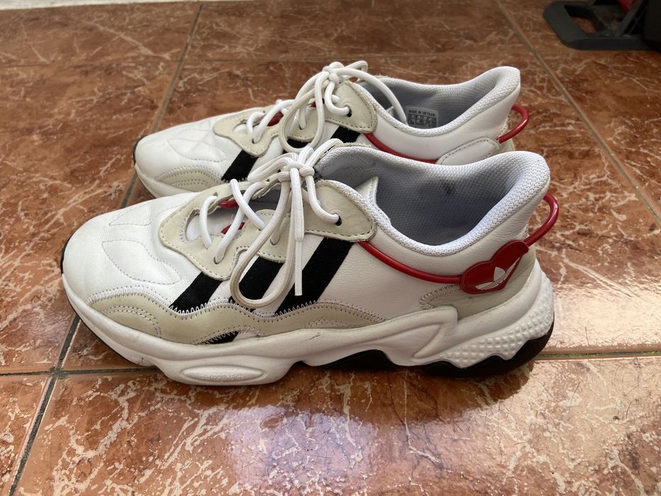 Adidas Ozweego Hearts