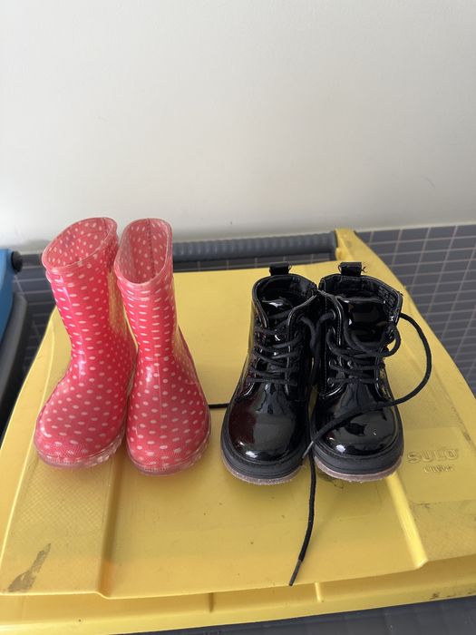 Calçado menina 22, como novo