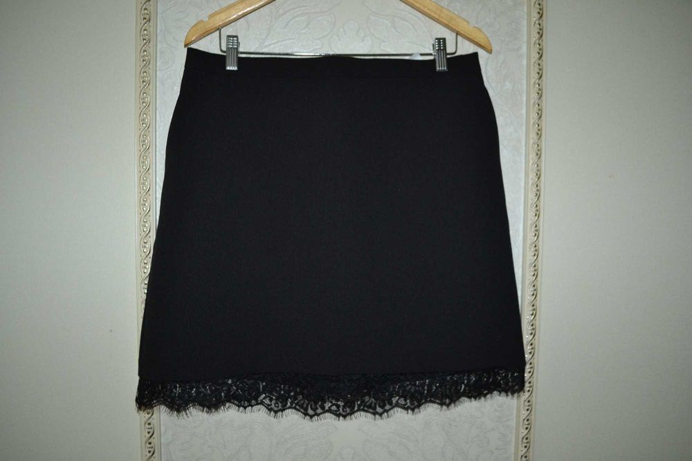 Ошатна міні-спідниця турецького бренду KOTON 44 розмір