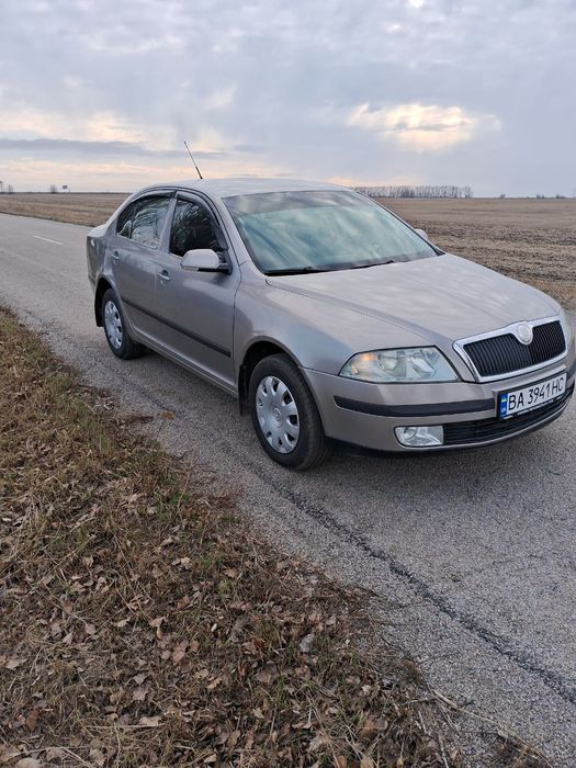 Продаю шкоду а 5 в гарному стані