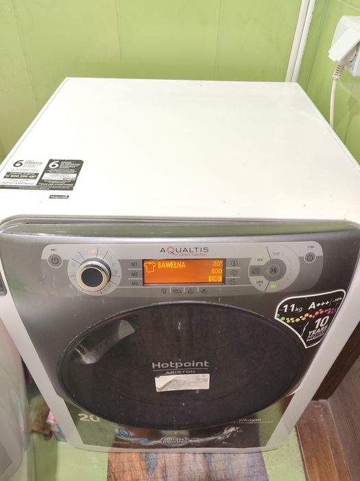 Пральна машина Hotpoint Ariston Aqualtis AQ114D 697D EU/B, 11 кг, 1600 об/хв
