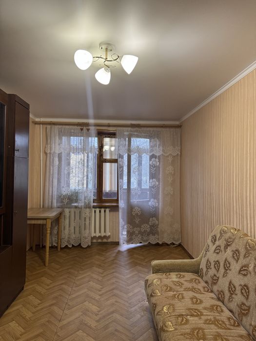 2к.кв, ул.Спортивная, 37т.$