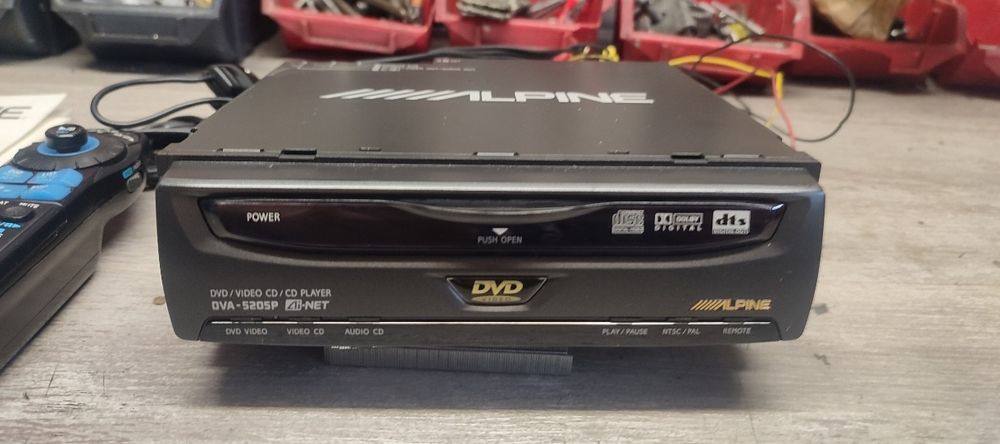 Stacja CD/DVD odtwarzacz  Alpine DVA-5205P + pilot , oldschool Japan CD DVD player