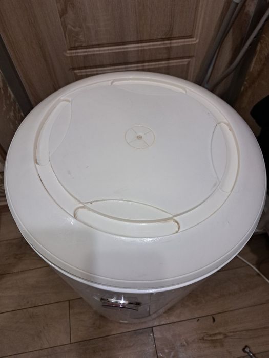 Бойлер Atlantic 80л. Сухой тен, 1500w.