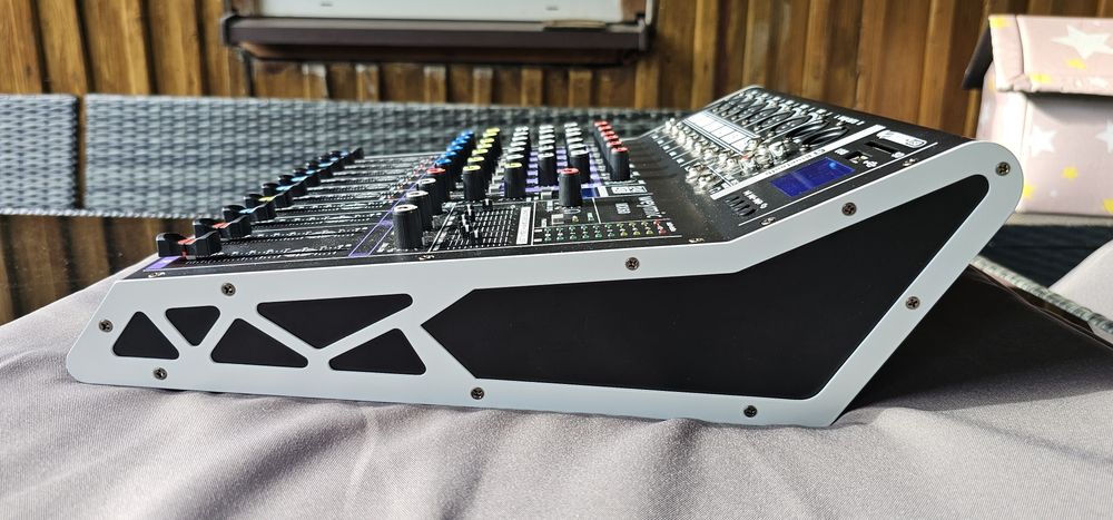 Mikser audio Weymic MX60 – STAN FABRYCZNY (podłączony raz do zdjęć)