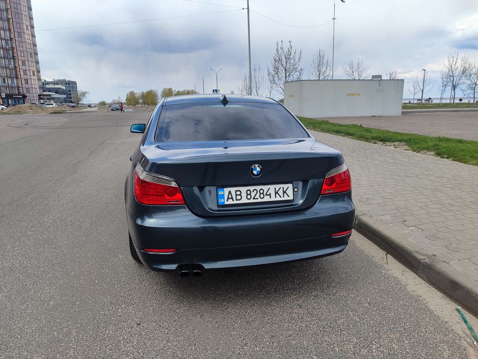 BMW 525 E60 FL гарний стан