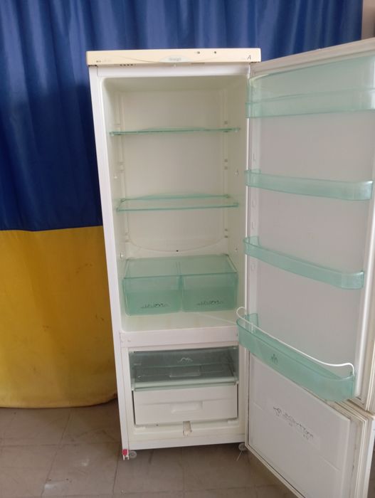 Холодильник Snaige RF315