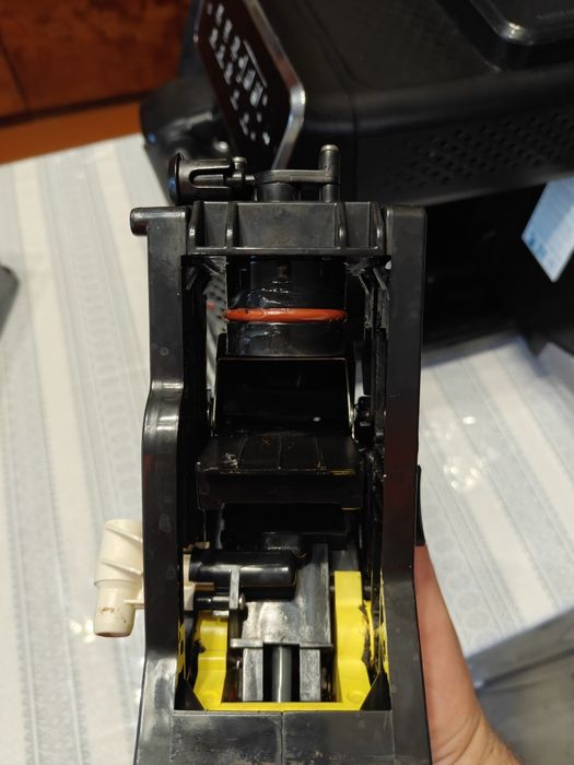 Продається кавомашина PHILIPS ep3246