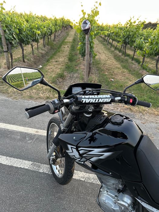 YAMAHA XT 600