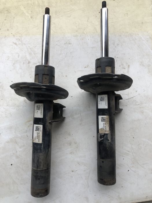 Продам передние стойстойки VW Тигуан 2