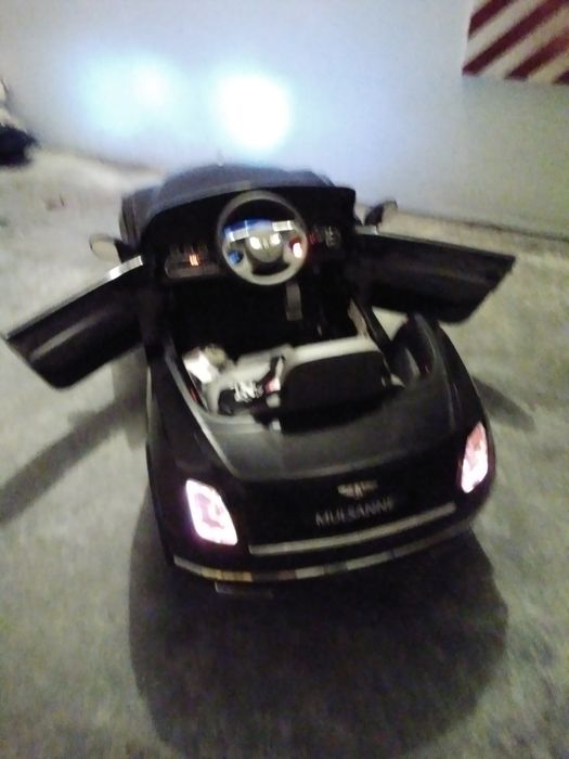 Passeio de carrinho de brinquedo