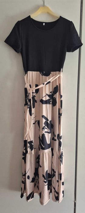 Vários vestidos de verão de mulher, novos, nunca usados