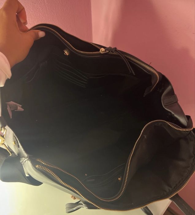 bolsa preta da parfoi