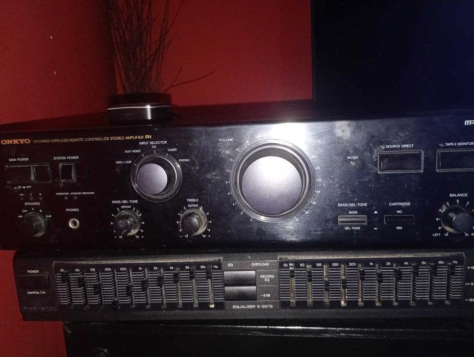 Onkyo A-8830 + korektor,