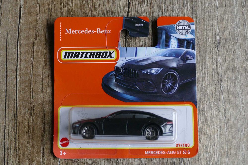 Matchbox Mercedes-AMG GT 63 S edycja 2021 rok