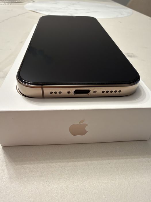 iPhone 16 Pro 128 GB Desert Titanium – stan idealny, bateria 92%