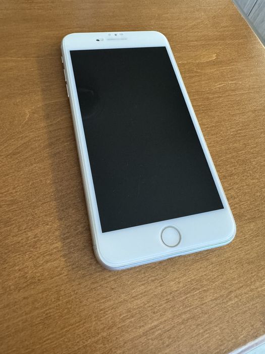 Продам IPhone 8 plus 64gb