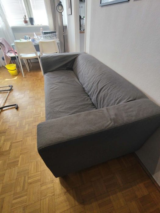 Sofa szara w dobrym stanie