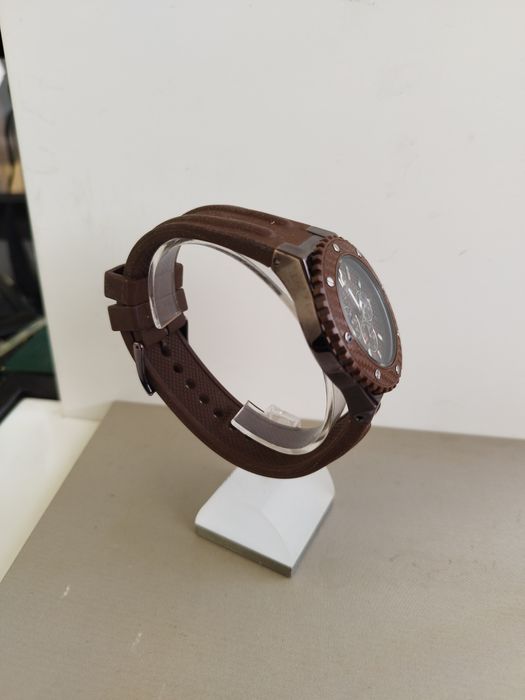 Relógio Guess modelo w11619g3.