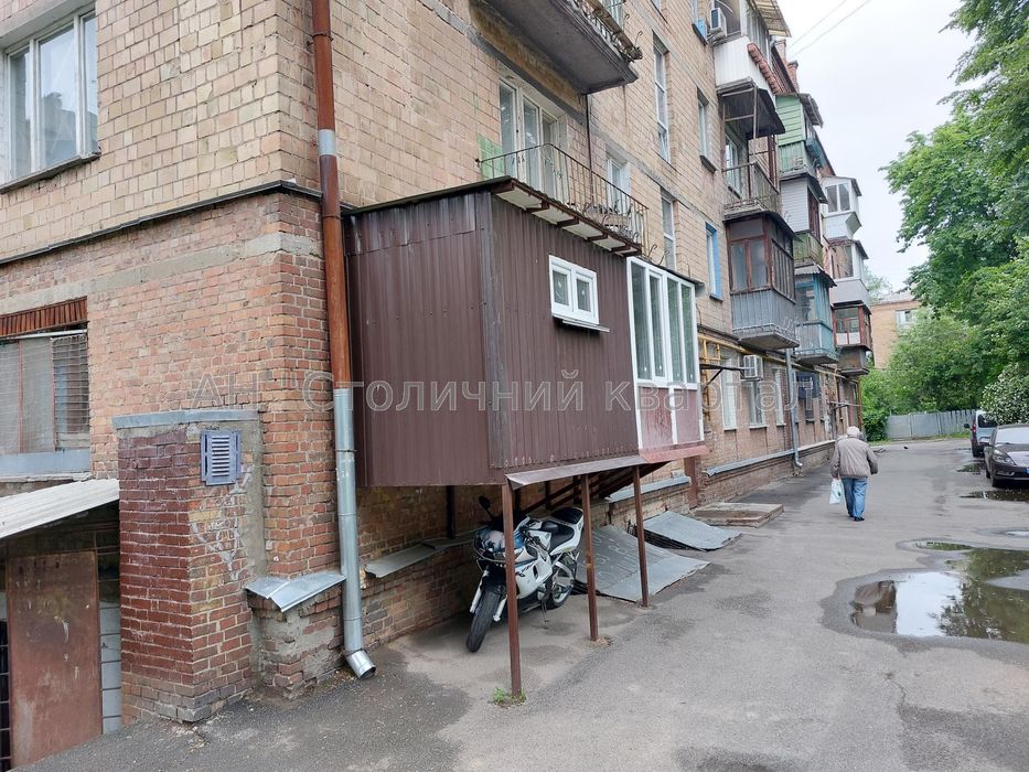 Чоколівка Севастопольська площа вул. Святославська 15