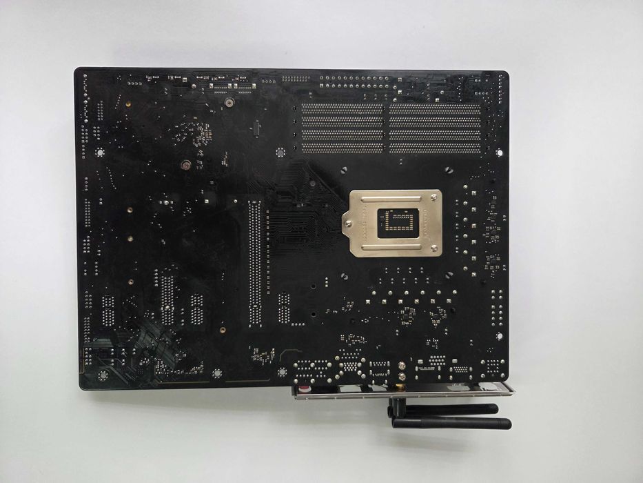 Asrock Z490 PRO plus procesor i3-10100f procesor!