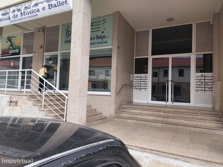 Espaço Comercial para venda em Lordelo , Paredes