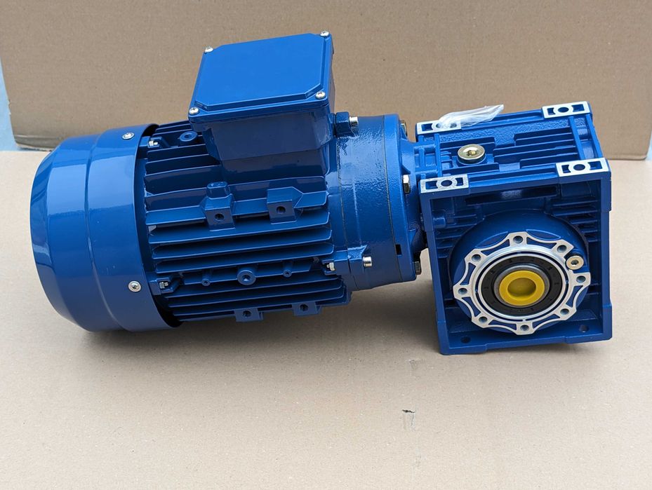 Nowy Silnik 0,55kw Z Przekładnią Ślimakową kątową