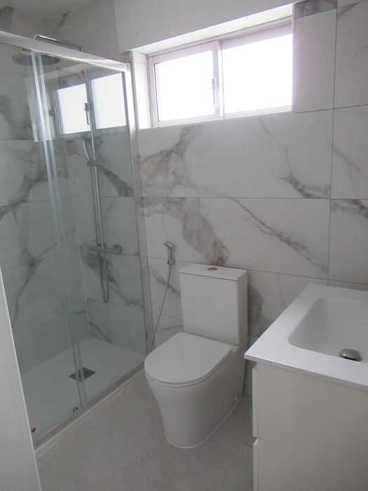 T1 Totalmente Remodelado e Equipado- Lavradio Barreiro