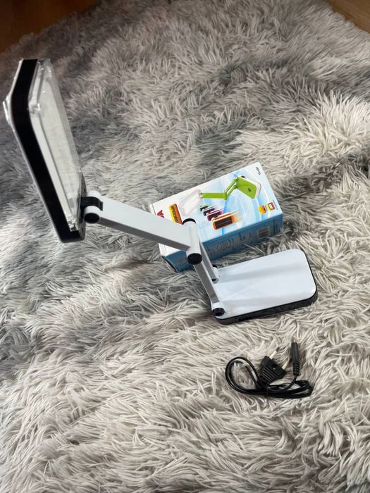 Продаем оптом настольная лампа с аккумулятором