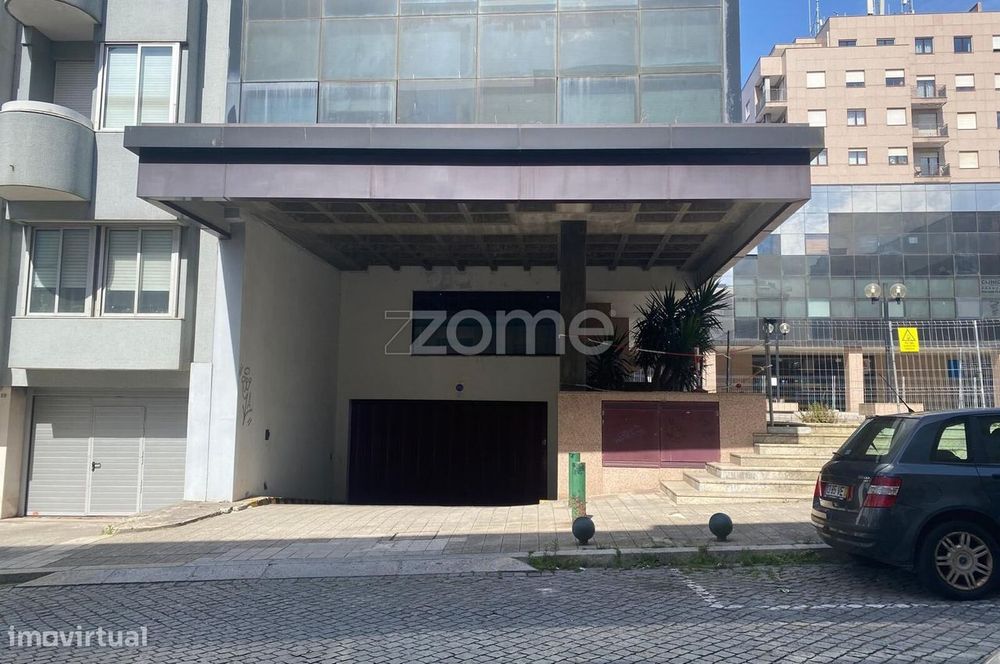 Lugar de Estacionamento - Fórum Cunha Júnior