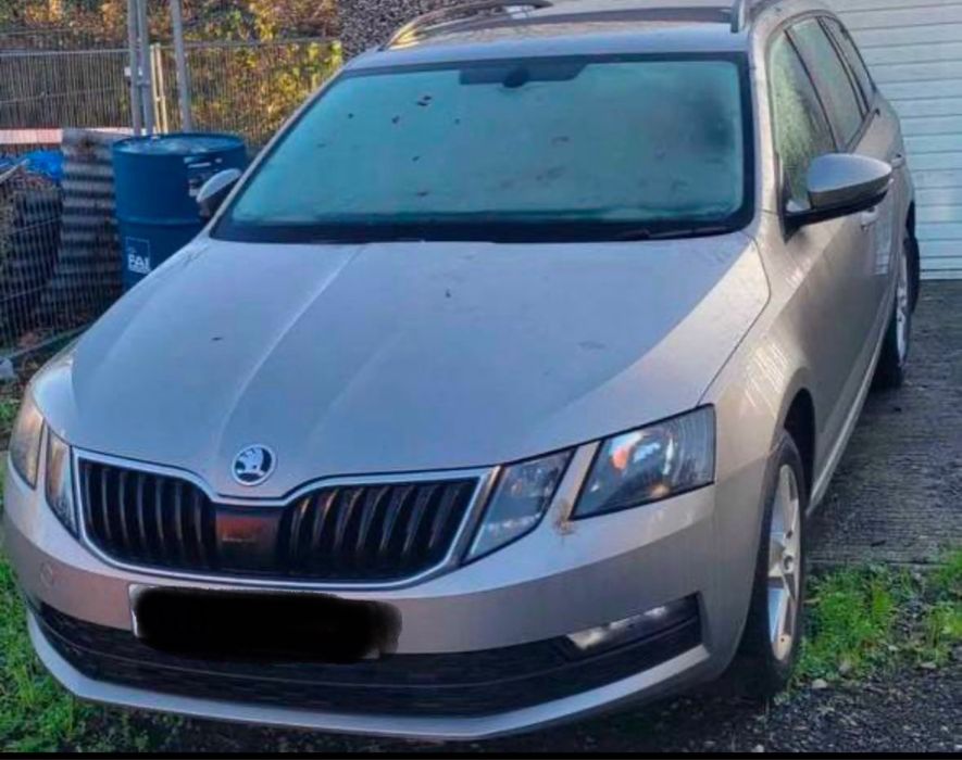 Капот+Телевізор занчастини Skoda Octavia A7 рест розборка