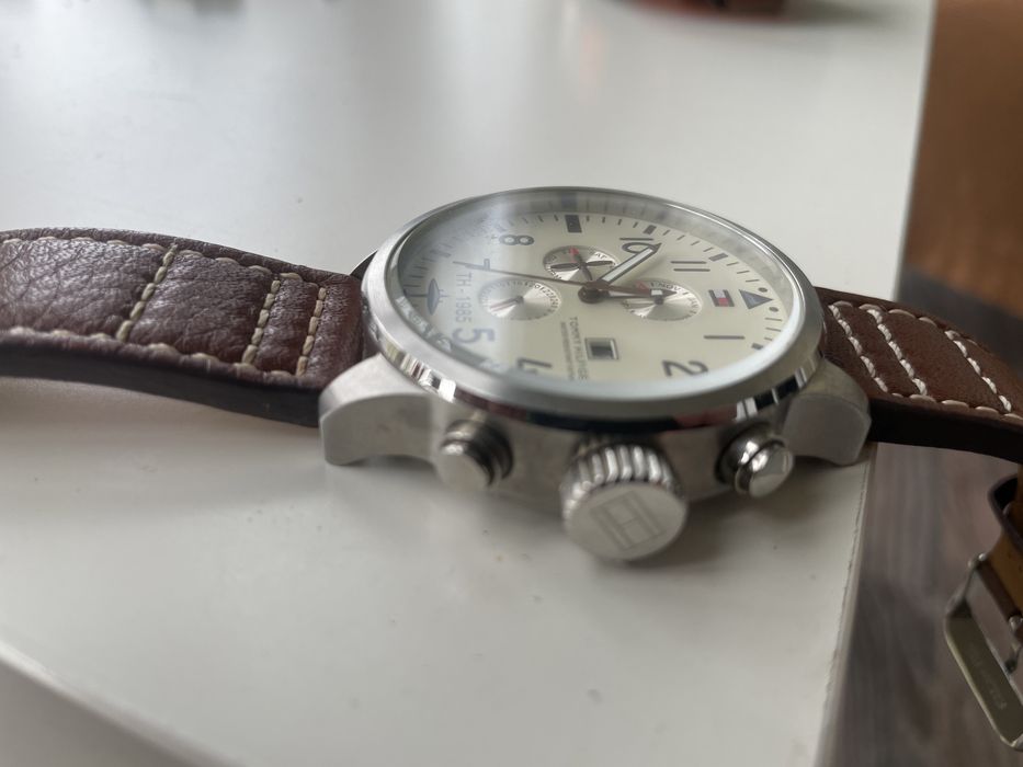 Часы Tommy Hilfiger хронограф