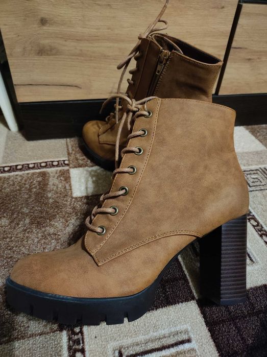 Осенние сапоги женские, жіночі осінні чоботи 40-41